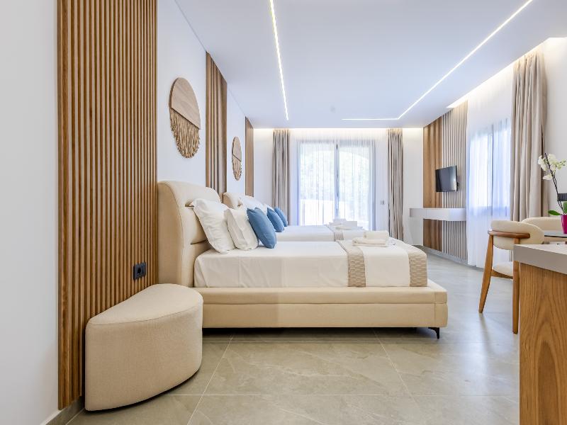 Crystal Blue Hotel gallery photo 28