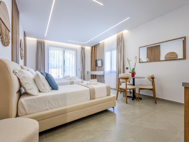 Crystal Blue Hotel gallery photo 29