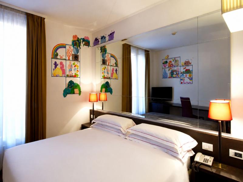 Phi Hotel Bologna image