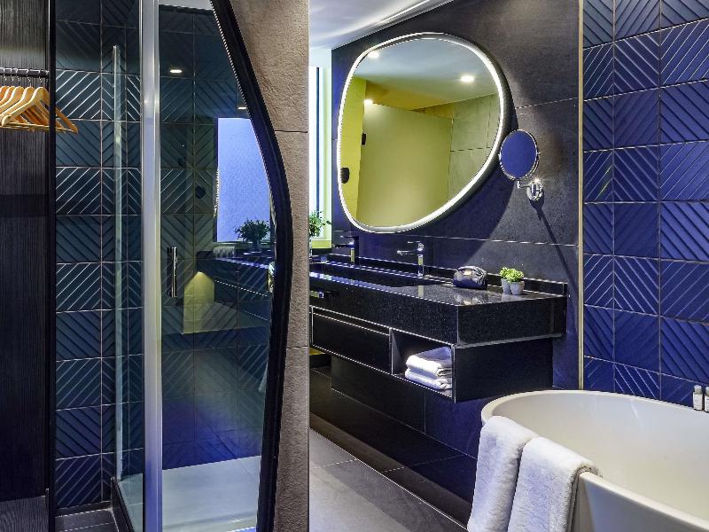 Pullman Santiago El Bosque image