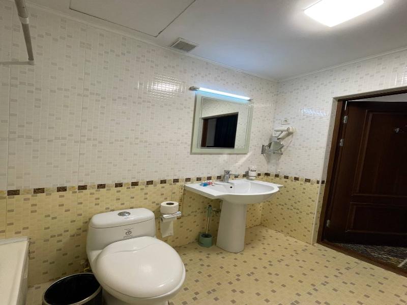 Regal Garden Hotel image