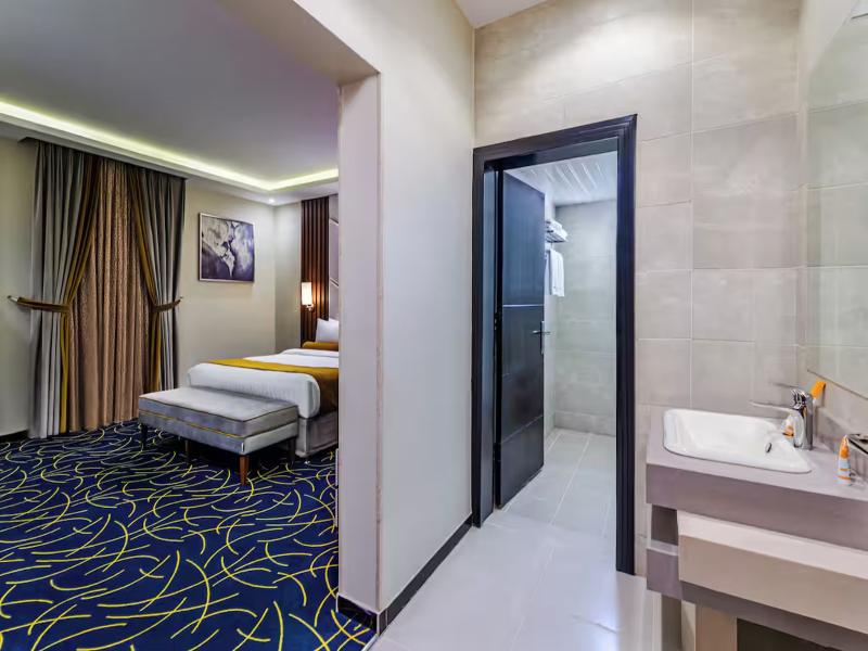 Al Qasr Al Maseef Khamis Mushit image