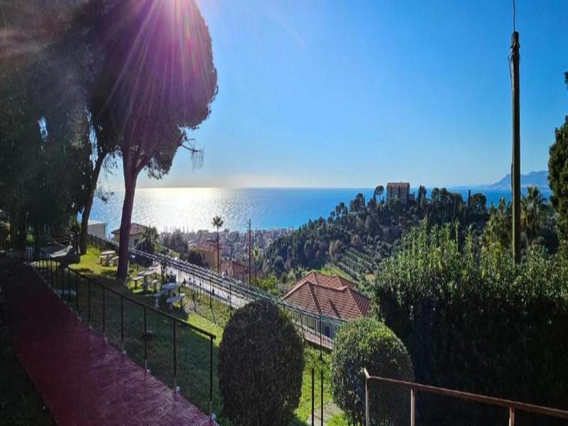 Hotiday Bordighera image