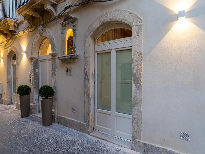 Hotiday Apartments Siracusa image