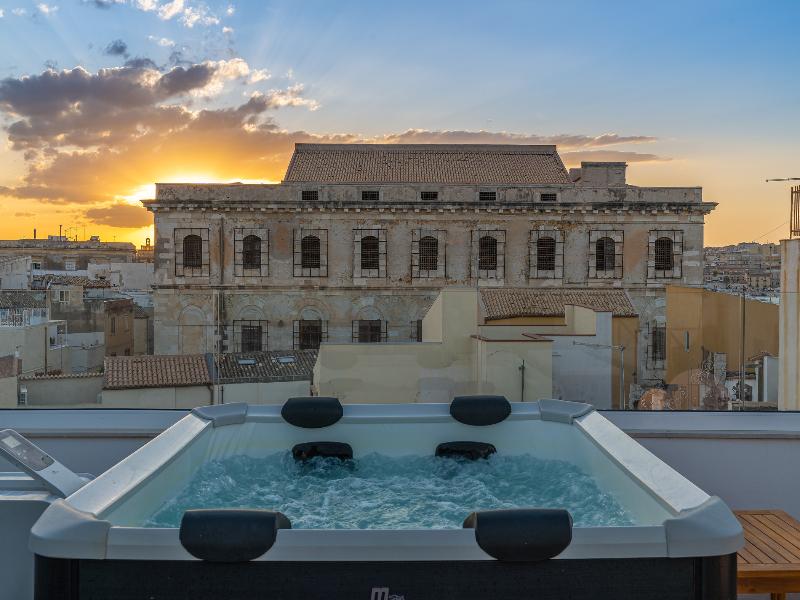 Hotiday Apartments Siracusa image