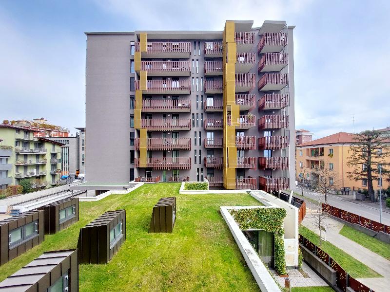 Quarto Verde Apartments image