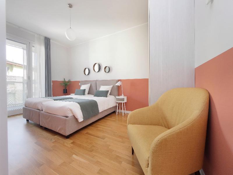 Quarto Verde Apartments image