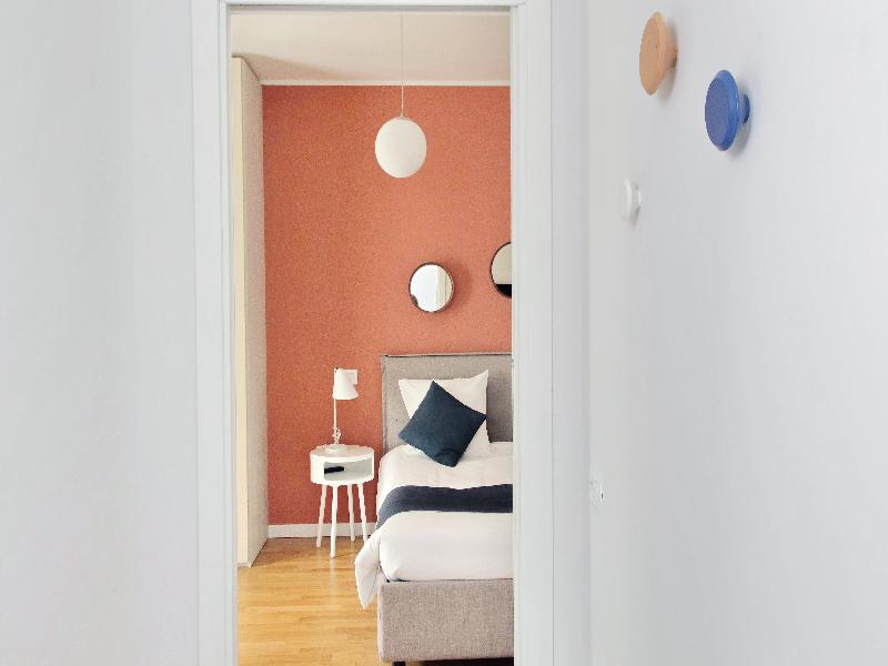 Quarto Verde Apartments image