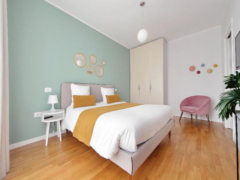 Quarto Verde Apartments image