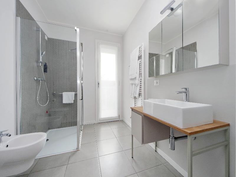 Quarto Verde Apartments image