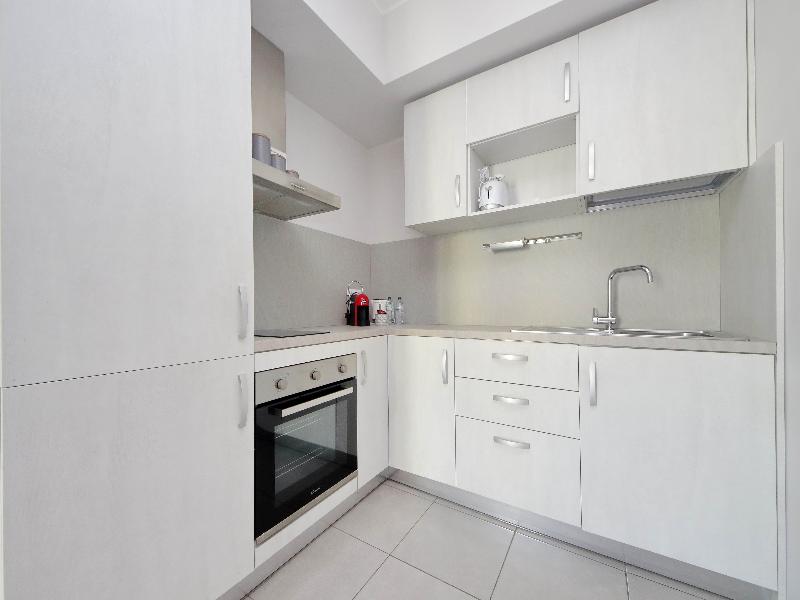 Quarto Verde Apartments image