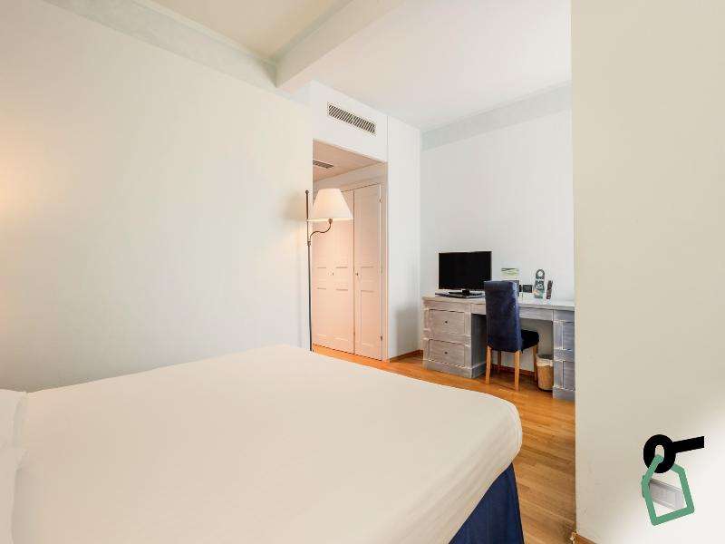 Hotiday Room Collection - Calambrone image