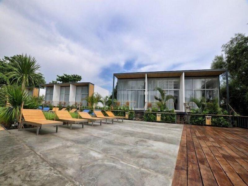 Sunset Serenity Jomtien Resort image