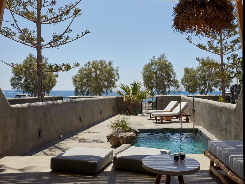 Oscar Beachfront Suites — photo 8