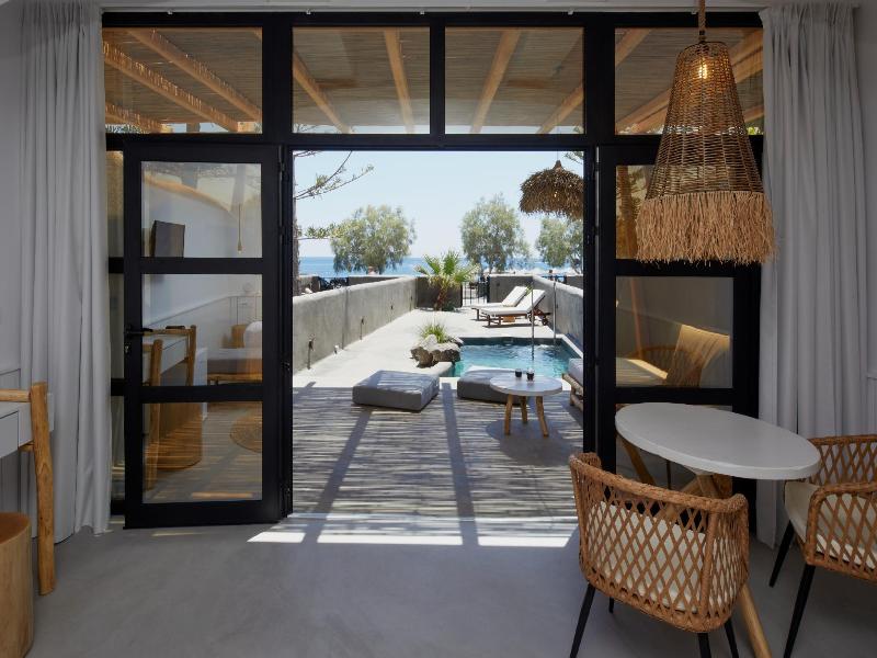 Oscar Beachfront Suites — photo 9