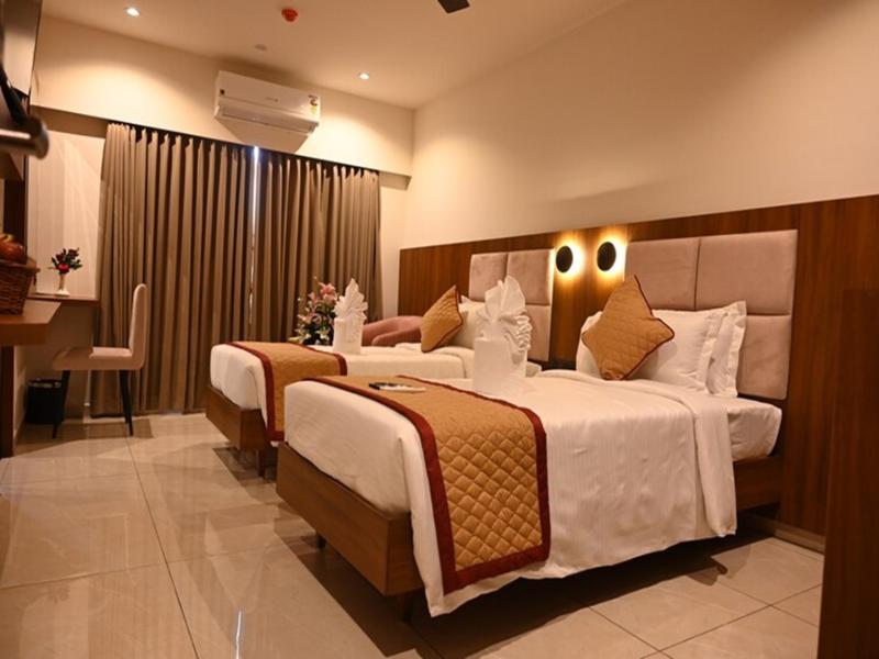 Hotel Good One Suites image