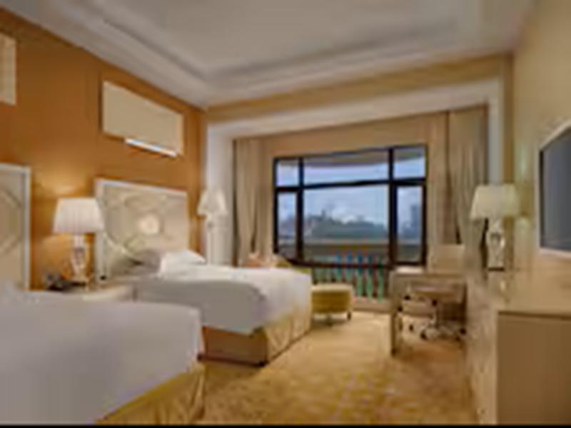 Ramada By Wyndham Sihanoukville Xinhaohui Palace image