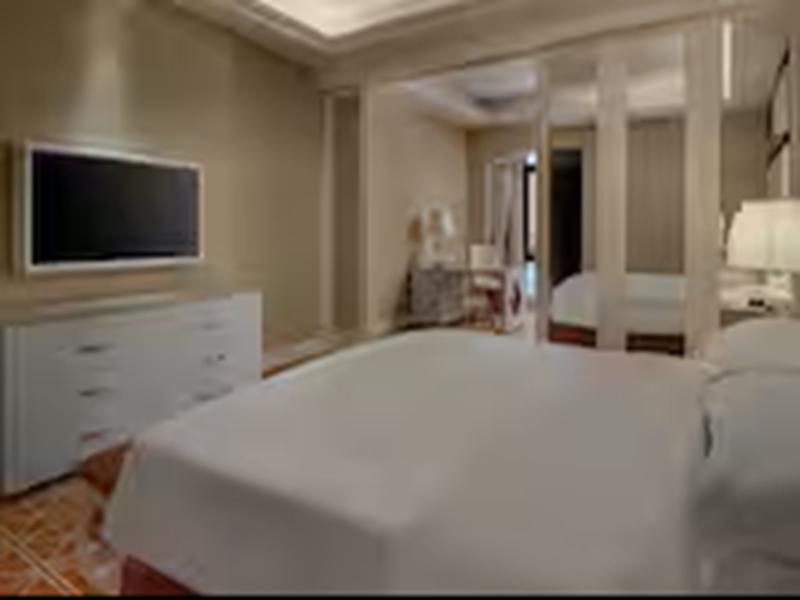 Ramada By Wyndham Sihanoukville Xinhaohui Palace image