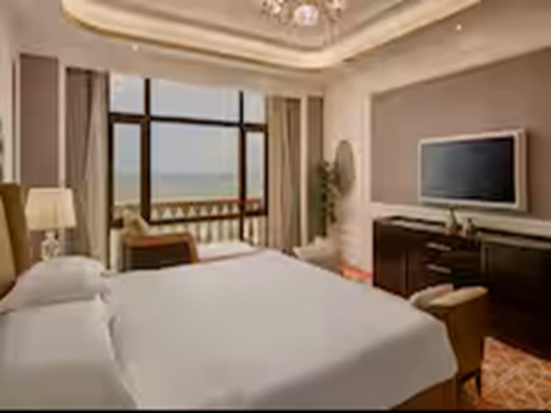 Ramada By Wyndham Sihanoukville Xinhaohui Palace image