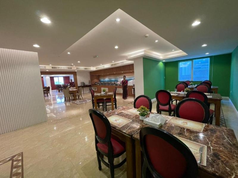 Clifton International Hotel image