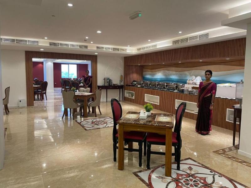 Clifton International Hotel image