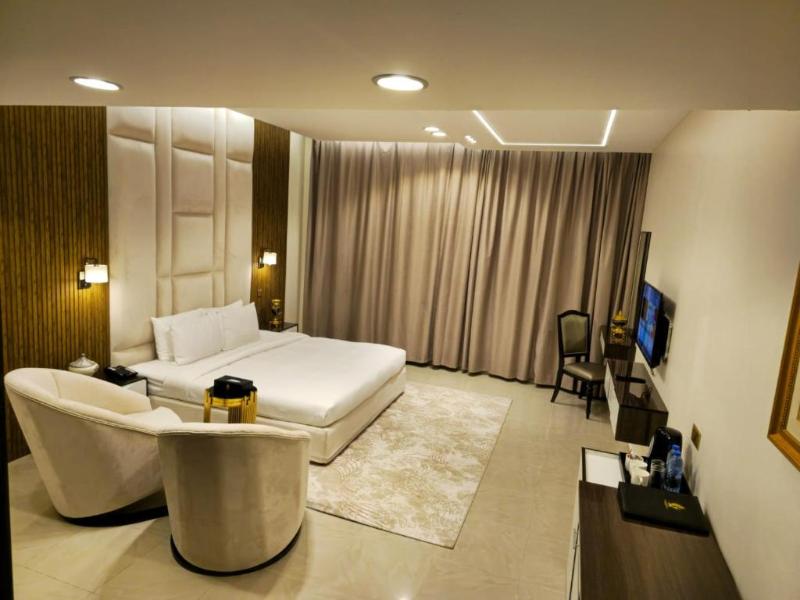 Clifton International Hotel image