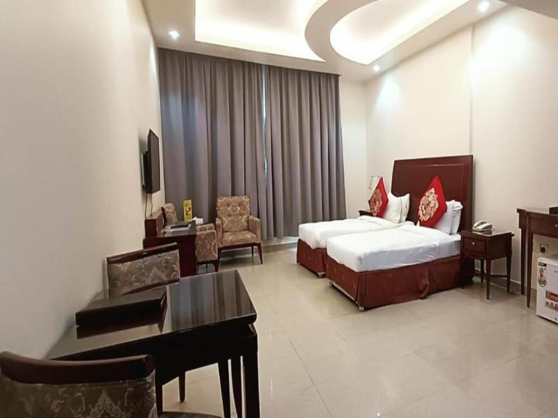 Clifton International Hotel image