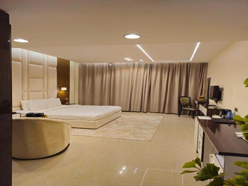 Clifton International Hotel image