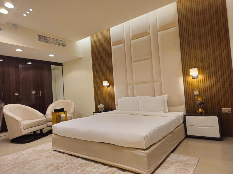 Clifton International Hotel image