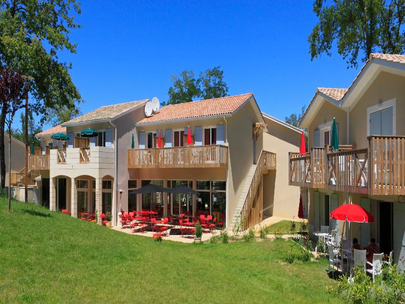 Sowell Hotels Domaine Du Golf D'albret image