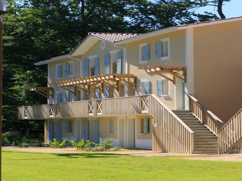 Sowell Hotels Domaine Du Golf D'albret image