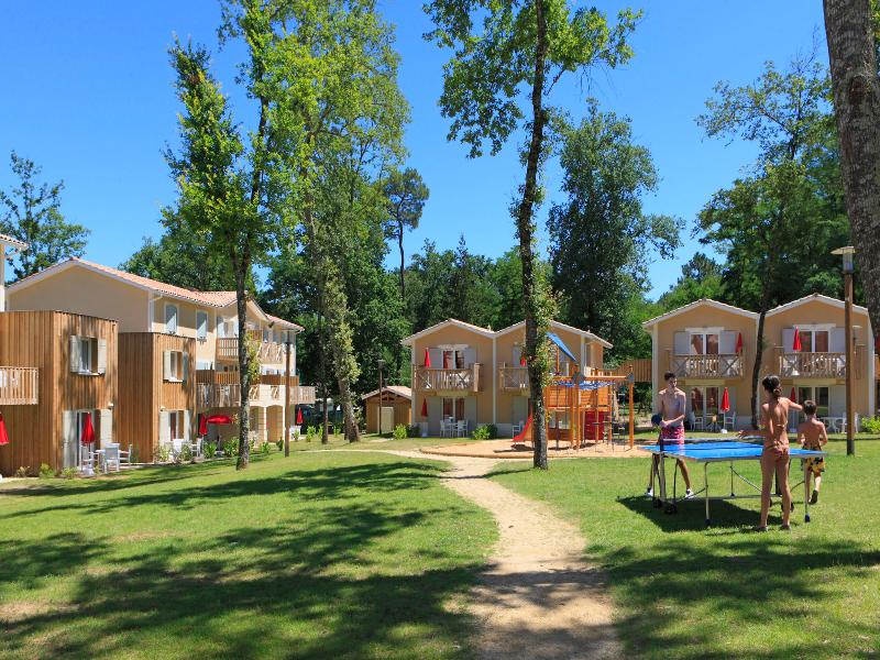 Sowell Hotels Domaine Du Golf D'albret image