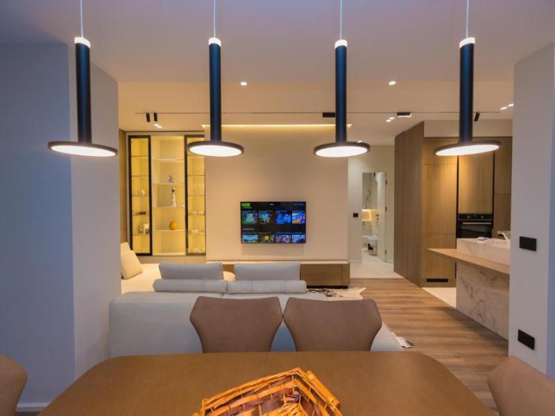 Miramare Apartments image