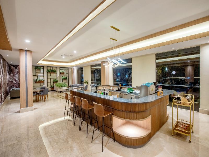 Oakwood Hotel & Apartments Taman Mini Jakarta image