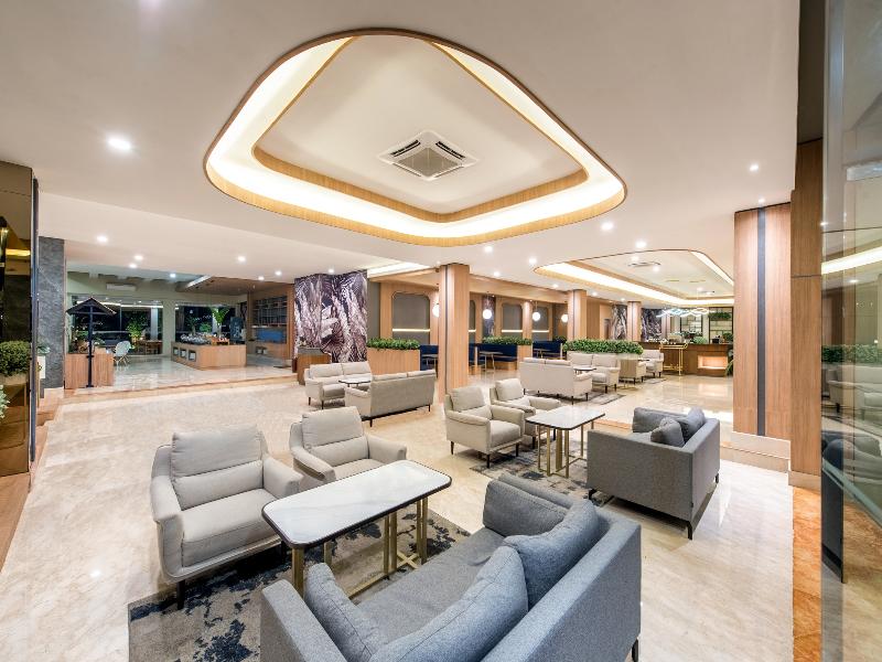 Oakwood Hotel & Apartments Taman Mini Jakarta image
