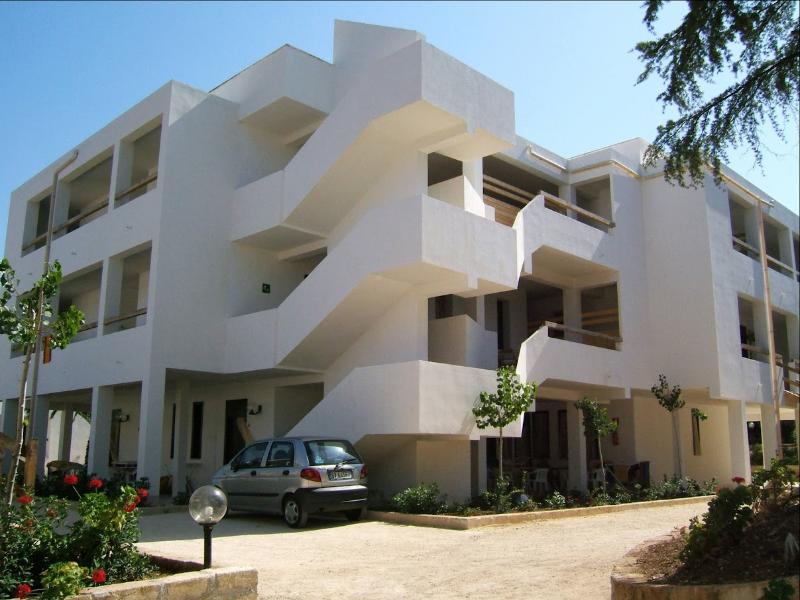 Residence Baia Del Gallo image