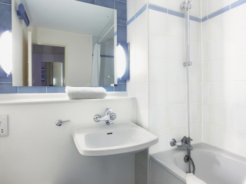 The Beacon Hotel Cardiff image