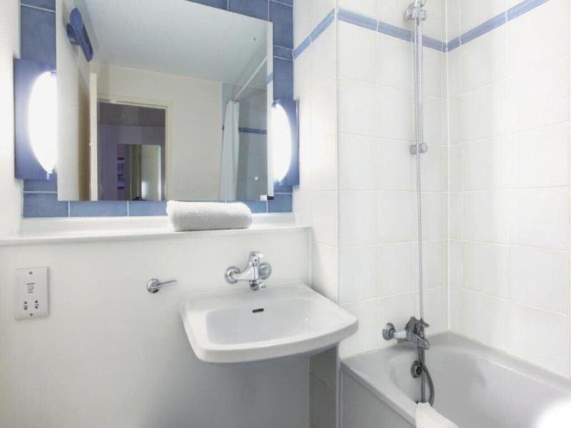 The Beacon Hotel Cardiff image