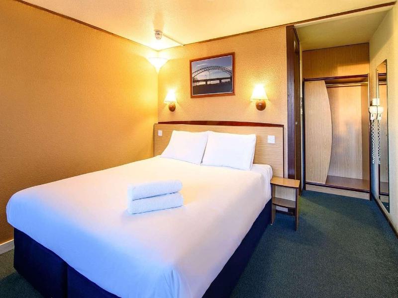 The Beacon Hotel Cardiff image