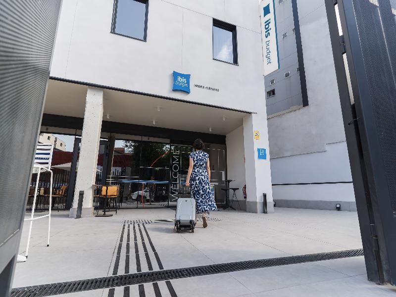 Ibis Budget Madrid Albasanz image