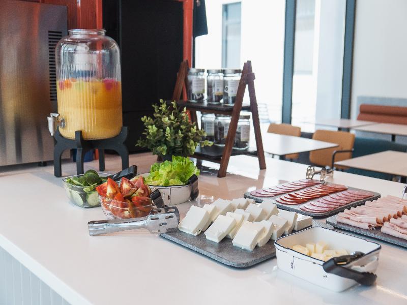 Ibis Budget Madrid Albasanz image