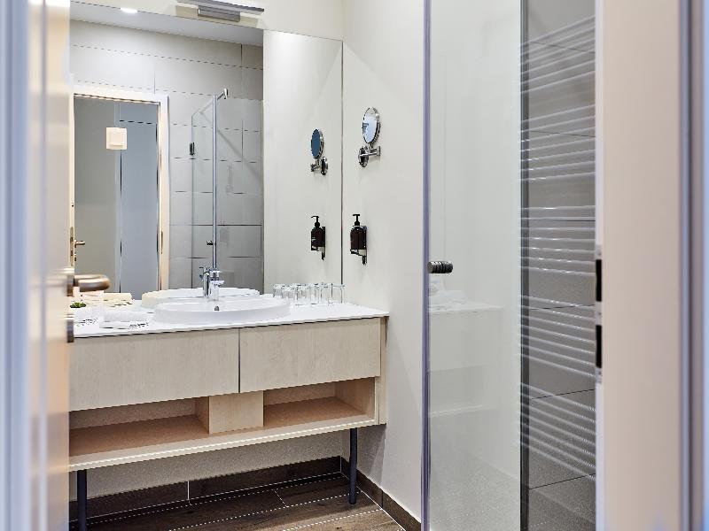 Evergreen Health Longevity Residence image