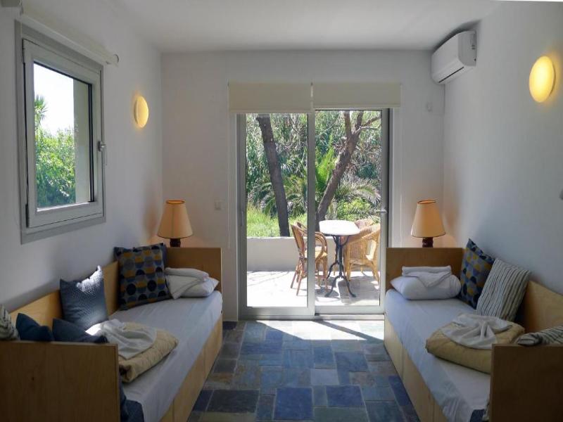 Proimos Apartments image