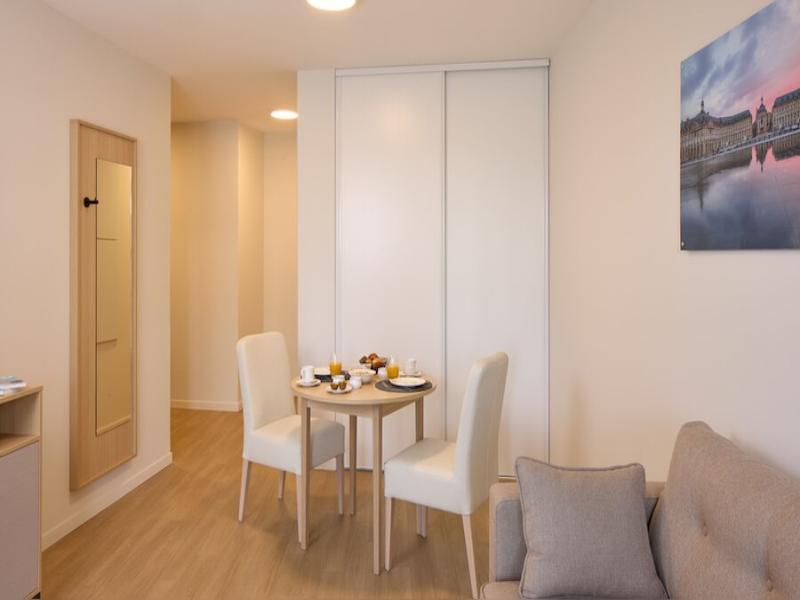 Quality Aparthotel Bordeaux Saint-Jean image