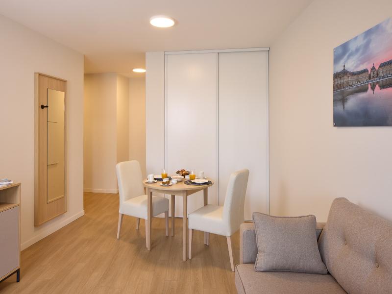 Quality Aparthotel Bordeaux Saint-Jean image