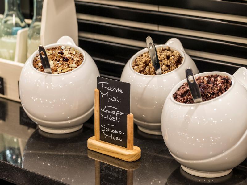 Holiday Inn - The niu, Quay Hamburg Harburg by IHG image