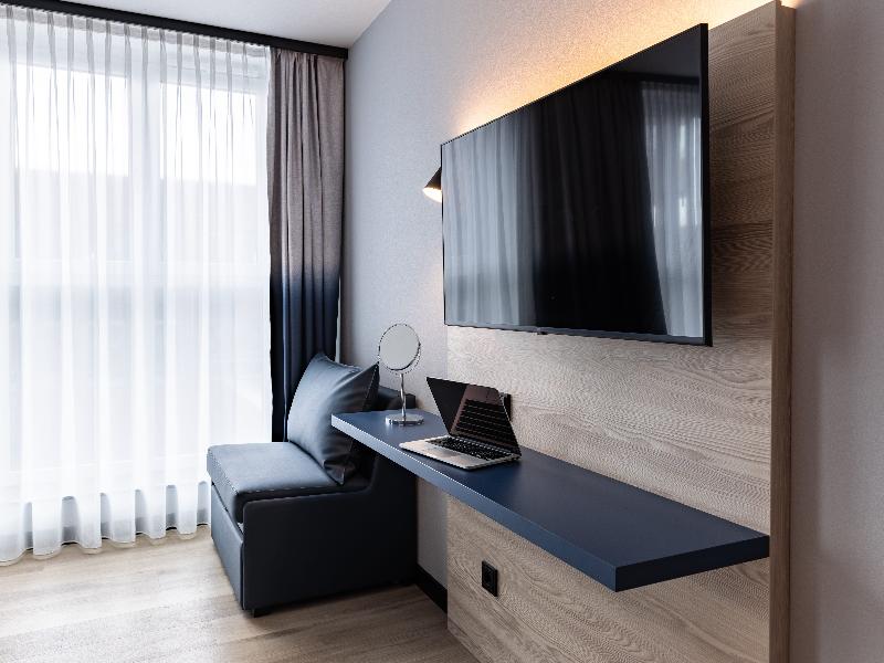 Holiday Inn - The niu, Quay Hamburg Harburg by IHG image