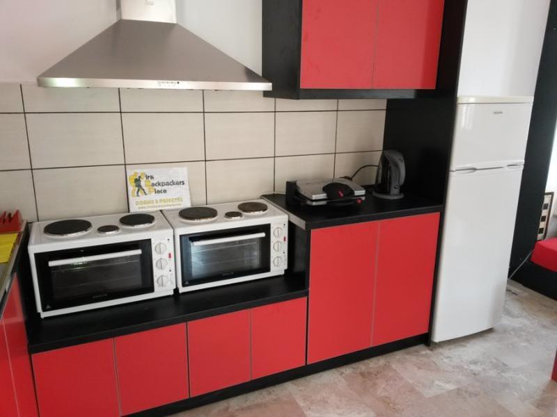 Fira Backpackers Place image