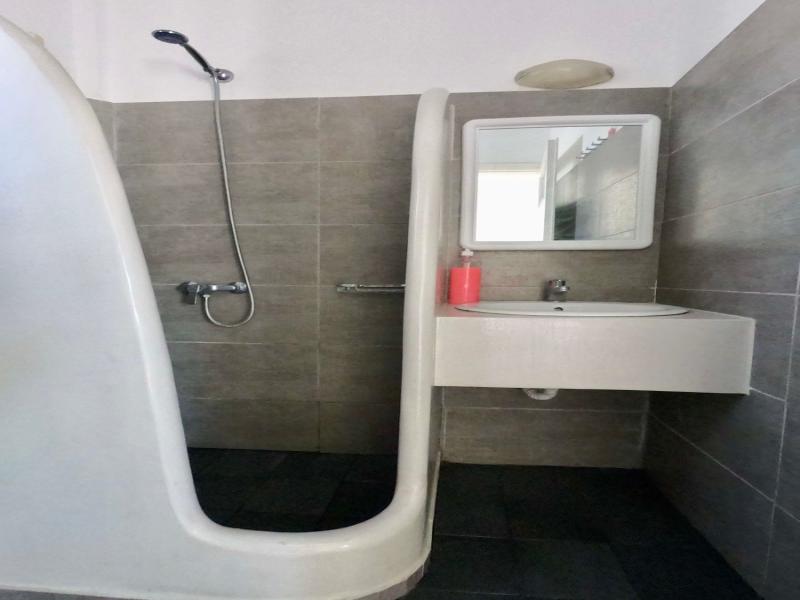 Fira Backpackers Place image
