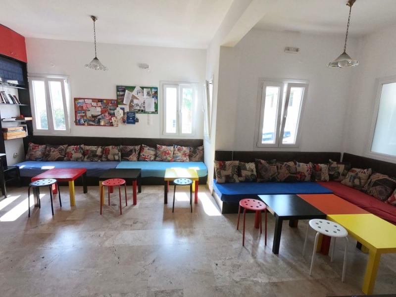Fira Backpackers Place image